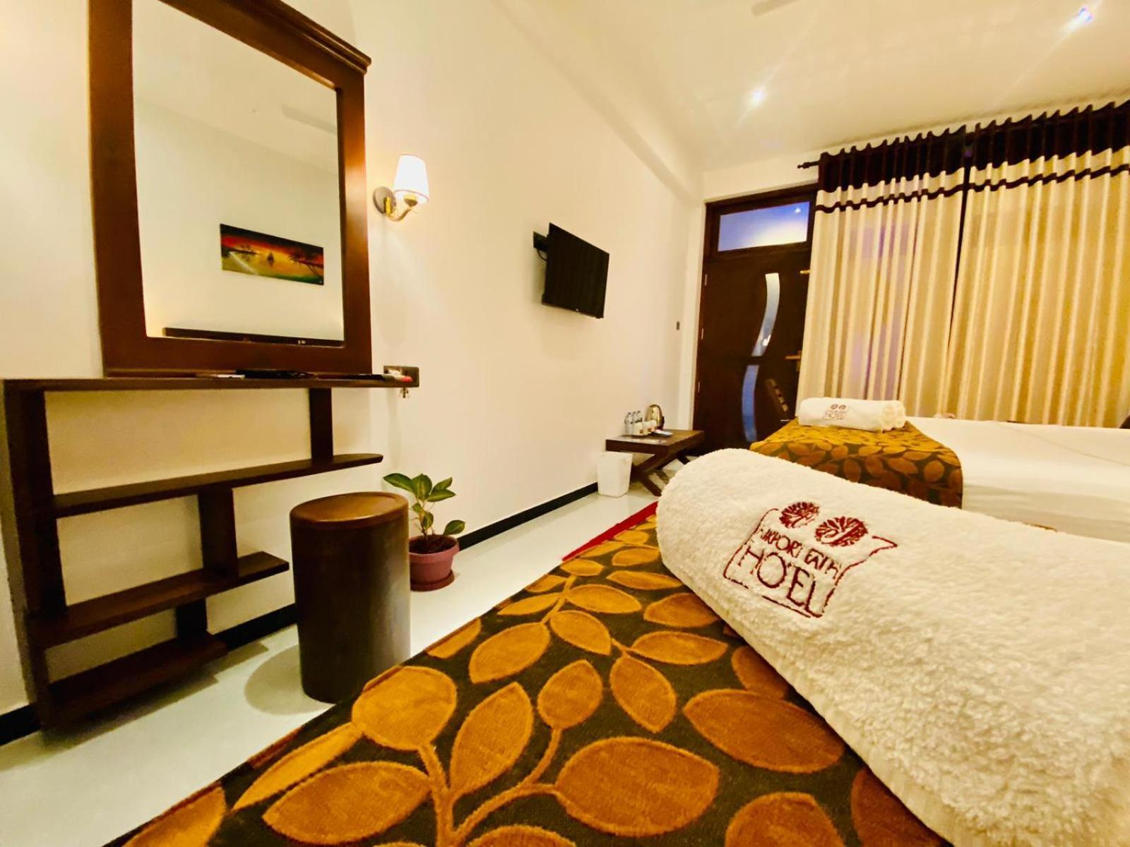 Airport Faith Hotel Katunayaka Exteriér fotografie
